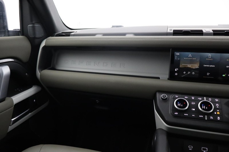 Used Land Rover Defender 2023 for sale - 77077062: Photo 35