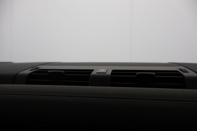 Used Land Rover Defender 2023 for sale - 77077062: Photo 49