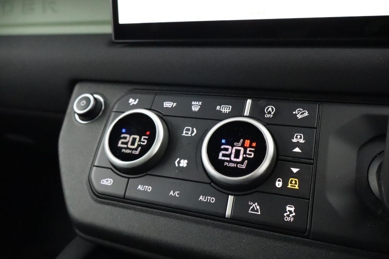 Used Land Rover Defender 2023 for sale - 78028144: Photo 18