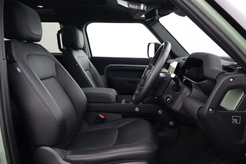 Used Land Rover Defender 2023 for sale - 78028144: Photo 36