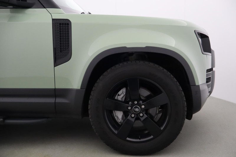 Used Land Rover Defender 2023 for sale - 78028144: Photo 8