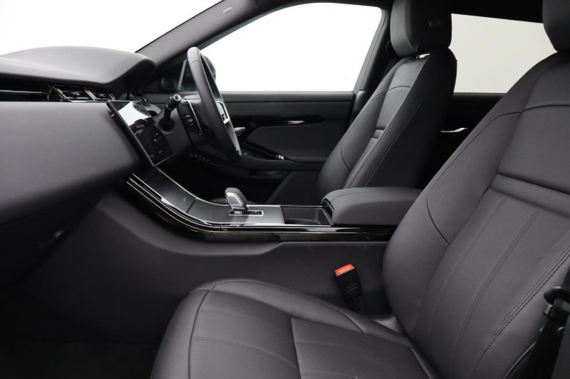 Used Land Rover Range Rover Evoque 2025 for sale - 76982133: Photo 3