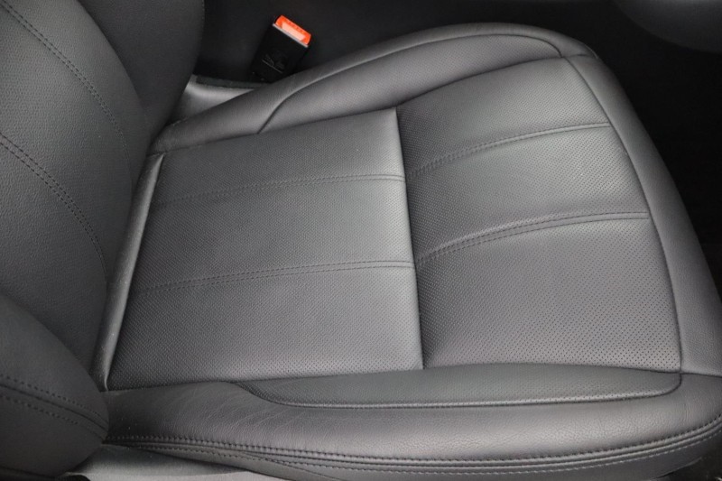 Used Land Rover Range Rover Evoque 2025 for sale - 76982133: Photo 32