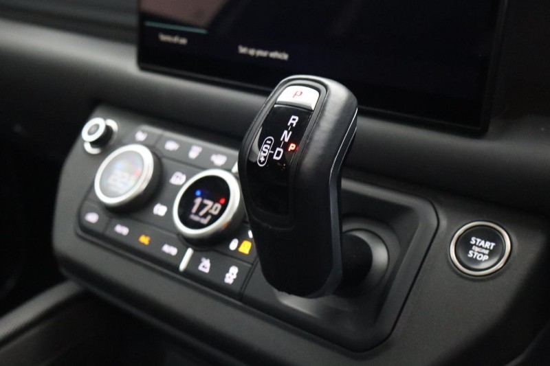 Used Land Rover Defender 2024 for sale - 77778678: Photo 13