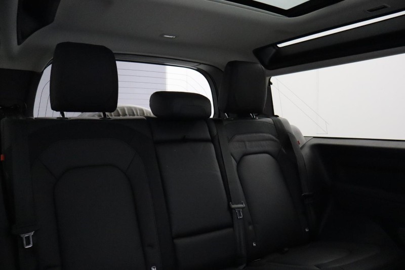 Used Land Rover Defender 2024 for sale - 77778678: Photo 4