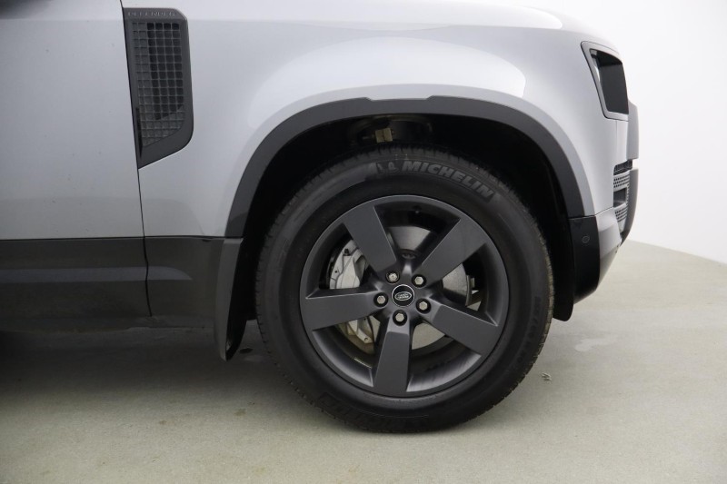 Used Land Rover Defender 2024 for sale - 77778678: Photo 8