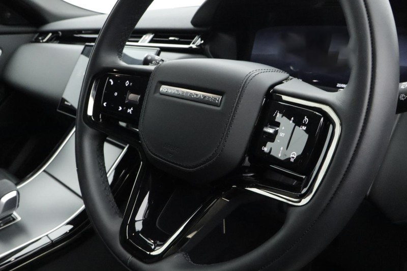 Used Land Rover Range Rover Velar 2025 for sale - 76981405: Photo 32