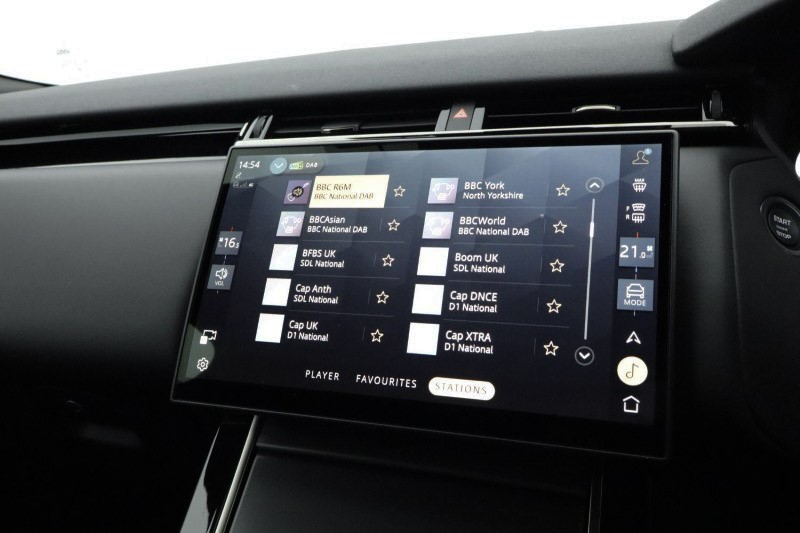 Used Land Rover Range Rover Velar 2025 for sale - 76981405: Photo 34