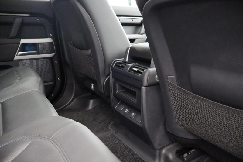 Used Land Rover Defender 2024 for sale - 78025619: Photo 18