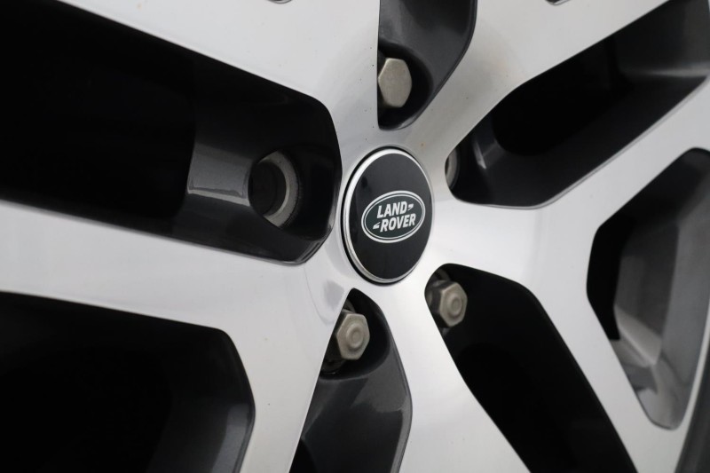 Used Land Rover Defender 2024 for sale - 78025619: Photo 26