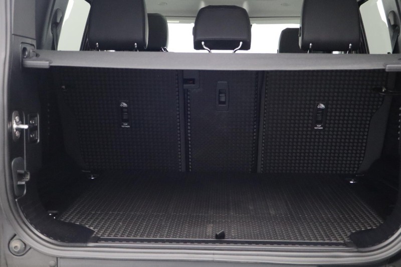 Used Land Rover Defender 2024 for sale - 78025619: Photo 28