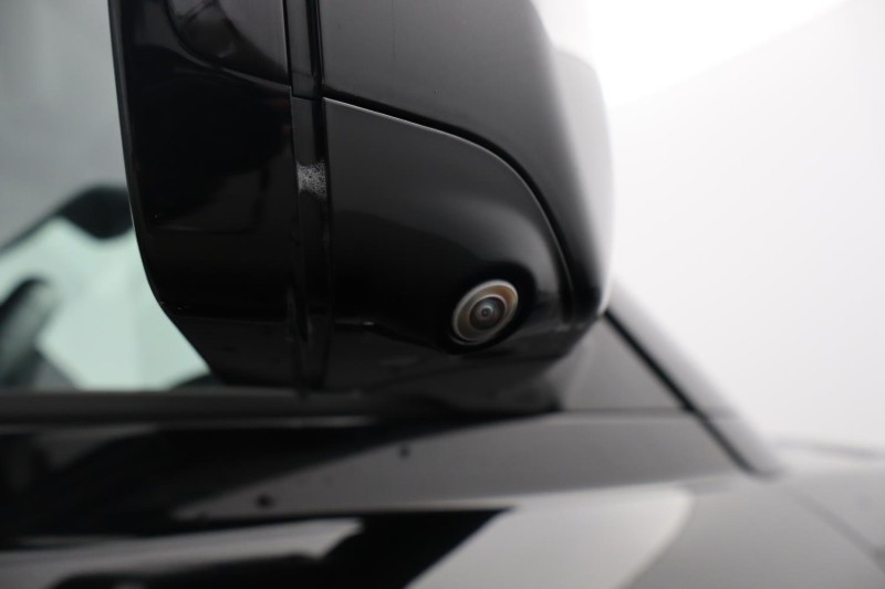 Used Land Rover Defender 2024 for sale - 78025619: Photo 37