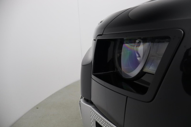 Used Land Rover Defender 2024 for sale - 78025619: Photo 40