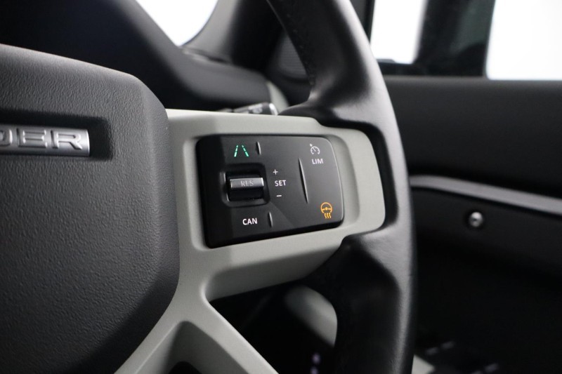 Used Land Rover Defender 2024 for sale - 78025619: Photo 52