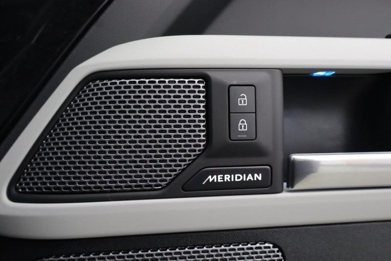 Used Land Rover Defender 2024 for sale - 78025619: Photo 66