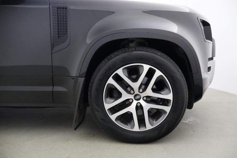 Used Land Rover Defender 2024 for sale - 78025619: Photo 8