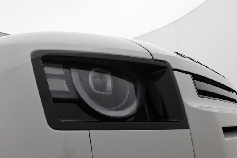 Used Land Rover Defender 2025 for sale - 77258397: Photo 17