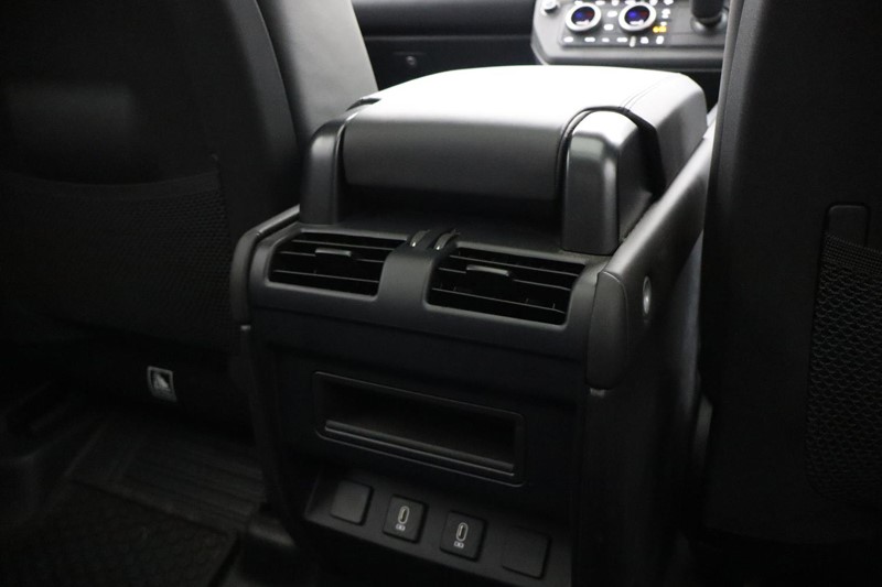Used Land Rover Defender 2025 for sale - 77258397: Photo 18