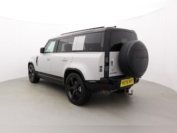 Used Land Rover Defender 2025 for sale - 77258397: Photo