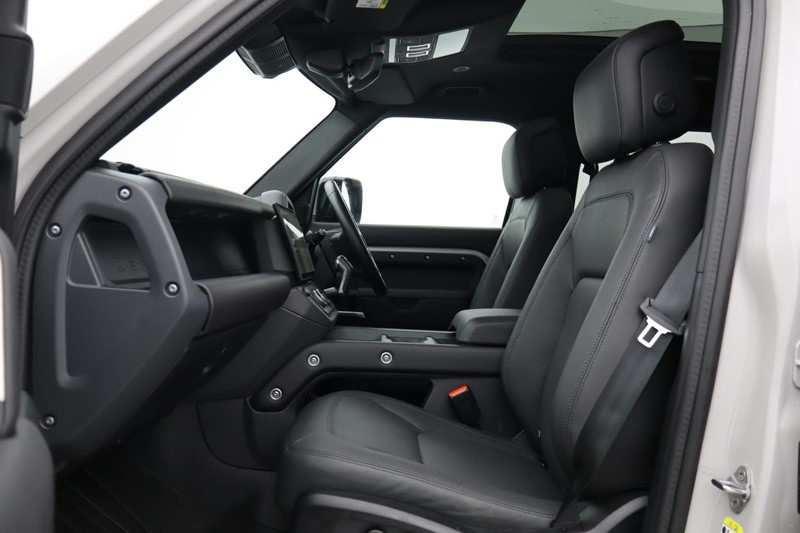 Used Land Rover Defender 2025 for sale - 77258397: Photo 3