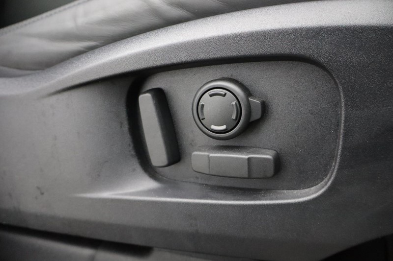 Used Land Rover Defender 2025 for sale - 77258397: Photo 30