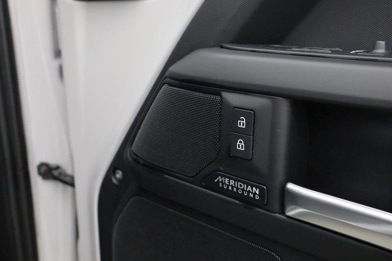 Used Land Rover Defender 2025 for sale - 77258397: Photo 32