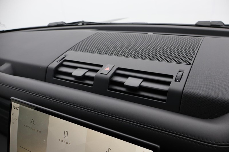 Used Land Rover Defender 2025 for sale - 77258397: Photo 46