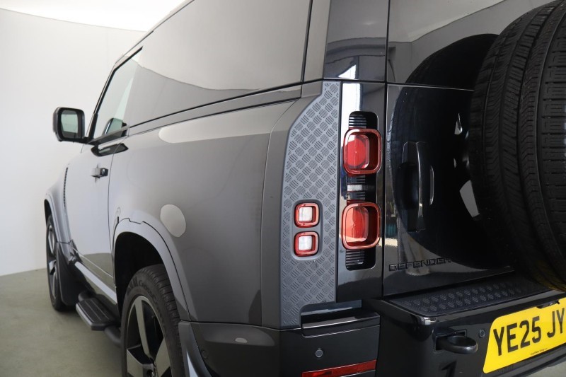 Used Land Rover Defender 2025 for sale - 78179980: Photo 19