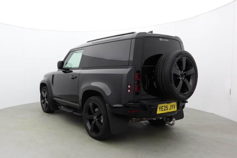 Used Land Rover Defender 2025 for sale - 78179980: Photo 2