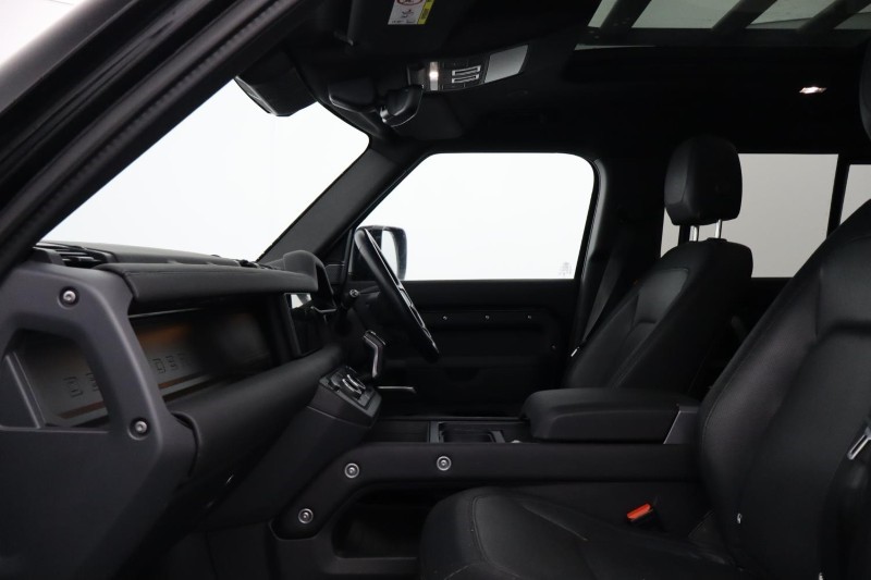 Used Land Rover Defender 2023 for sale - 77848216: Photo 3