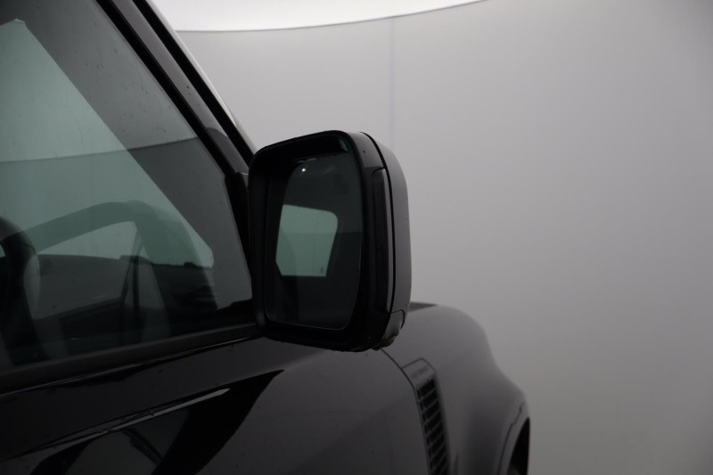 Used Land Rover Defender 2023 for sale - 77848216: Photo 33