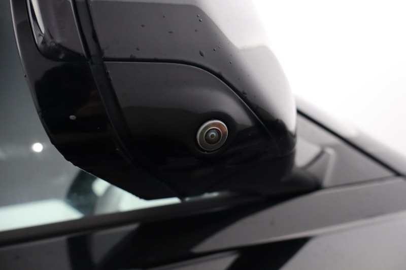 Used Land Rover Defender 2023 for sale - 77848216: Photo 34