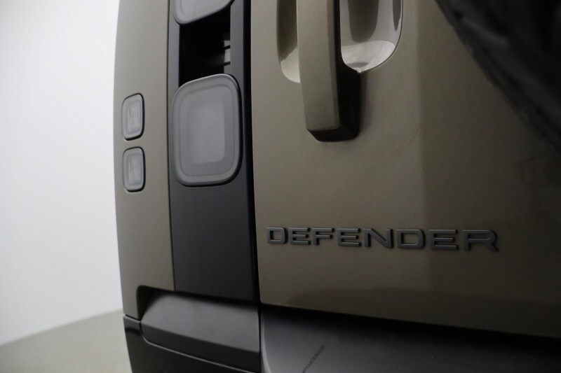 Used Land Rover Defender 2026 for sale - 77915603: Photo 27