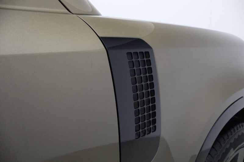 Used Land Rover Defender 2026 for sale - 77915603: Photo 33