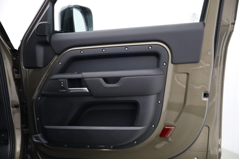 Used Land Rover Defender 2026 for sale - 77915603: Photo 39