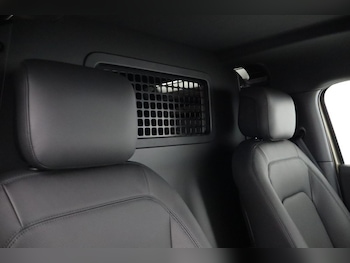 Used Land Rover Defender 2026 for sale - 77915603: Photo