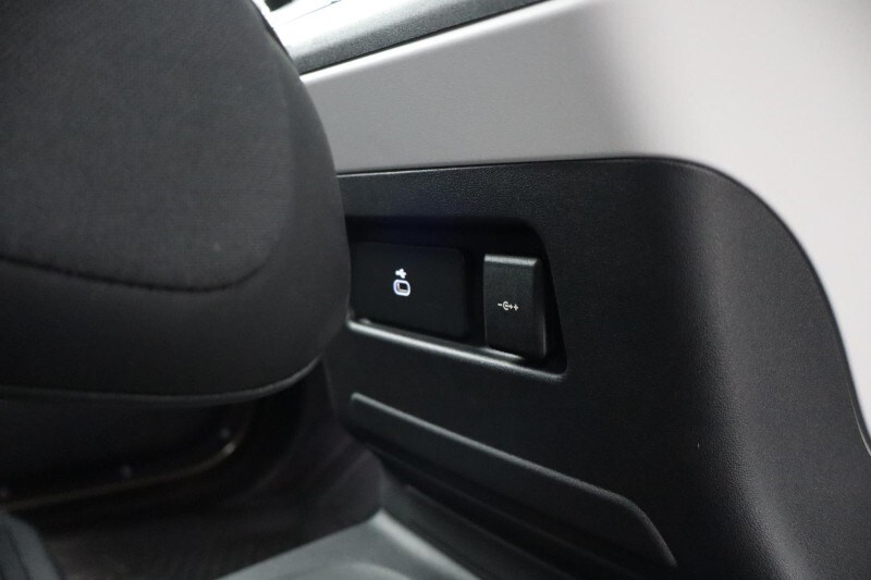 Used Land Rover Defender 2026 for sale - 77915603: Photo 52