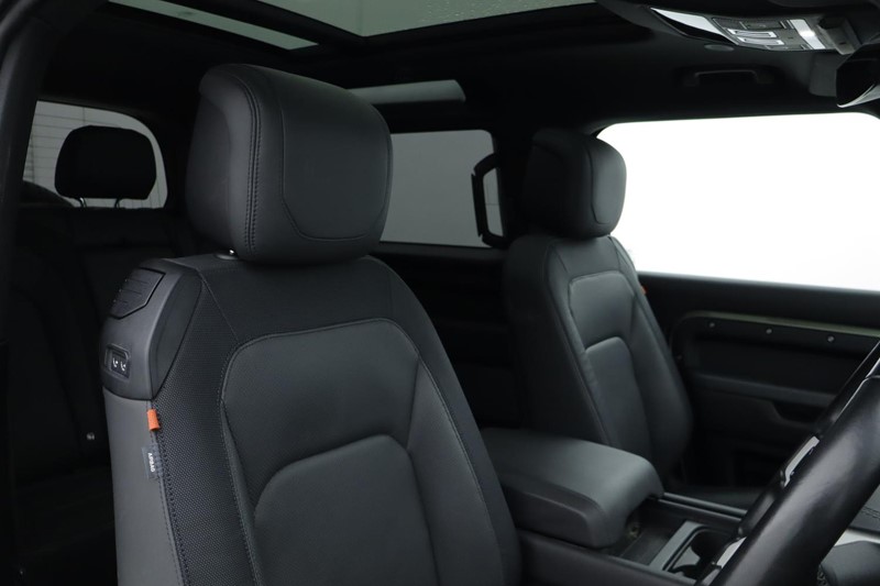 Used Land Rover Defender 2022 for sale - 77519388: Photo 30