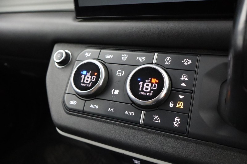 Used Land Rover Defender 2022 for sale - 77997062: Photo 18