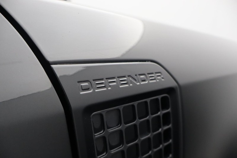 Used Land Rover Defender 2022 for sale - 77997062: Photo 20