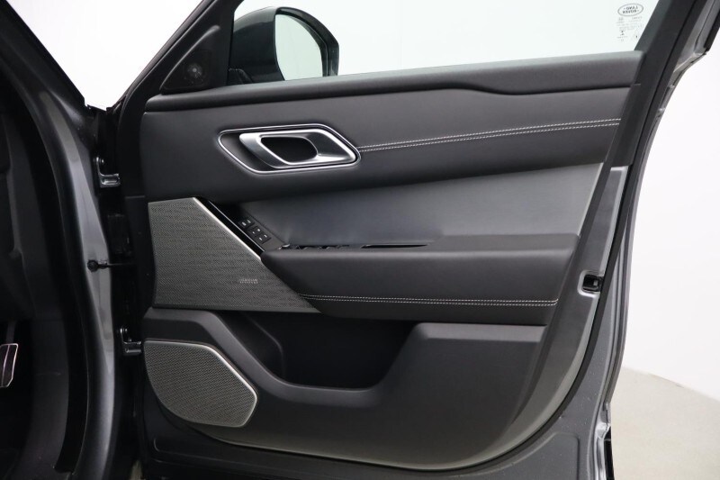 Used Land Rover Range Rover Velar 2022 for sale - 77890140: Photo 36