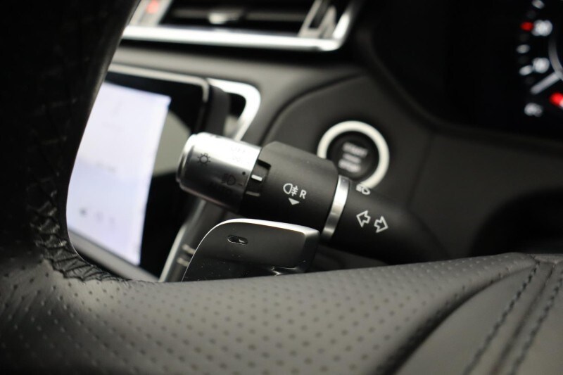 Used Land Rover Range Rover Velar 2022 for sale - 77890140: Photo 50