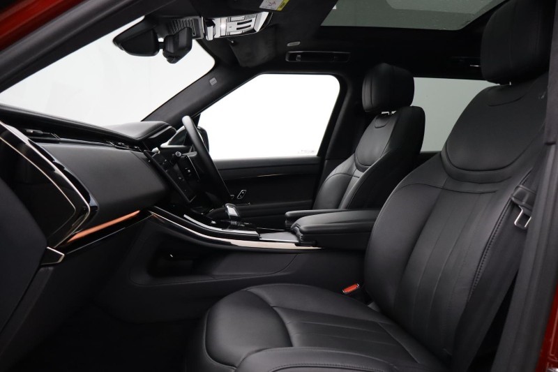 Used Land Rover Range Rover Sport 2024 for sale - 77592312: Photo 4