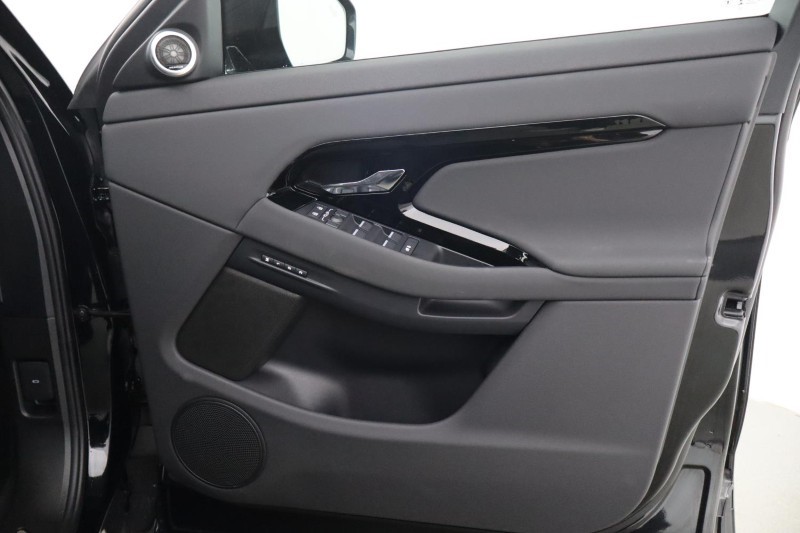 Used Land Rover Range Rover Evoque 2026 for sale - 78165905: Photo 31