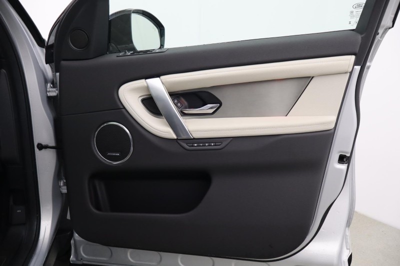 Used Land Rover Discovery Sport 2024 for sale - 77888364: Photo 33