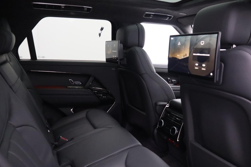 Used Land Rover Range Rover Sport 2024 for sale - 76981059: Photo 18