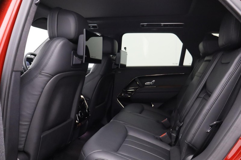 Used Land Rover Range Rover Sport 2024 for sale - 76981059: Photo 4