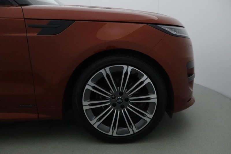 Used Land Rover Range Rover Sport 2024 for sale - 76981059: Photo 8