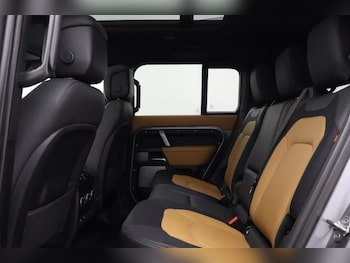 Used Land Rover Defender 2022 for sale - 78885626: Photo