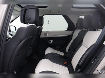 Used Land Rover Discovery 2024 for sale - 79177015: Photo